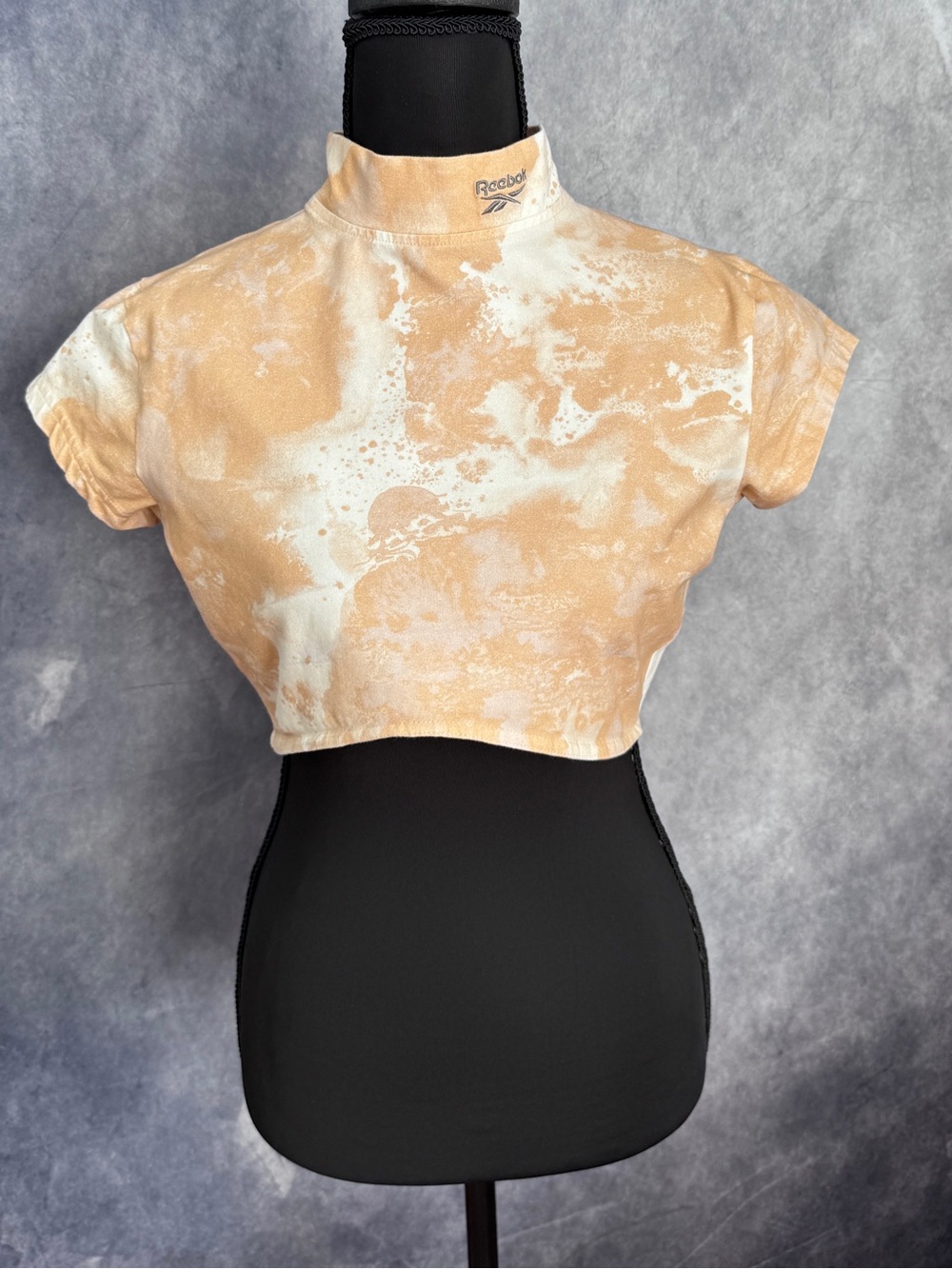 Reebok Peach & White Tie-Dye Cropped Mock Neck Top